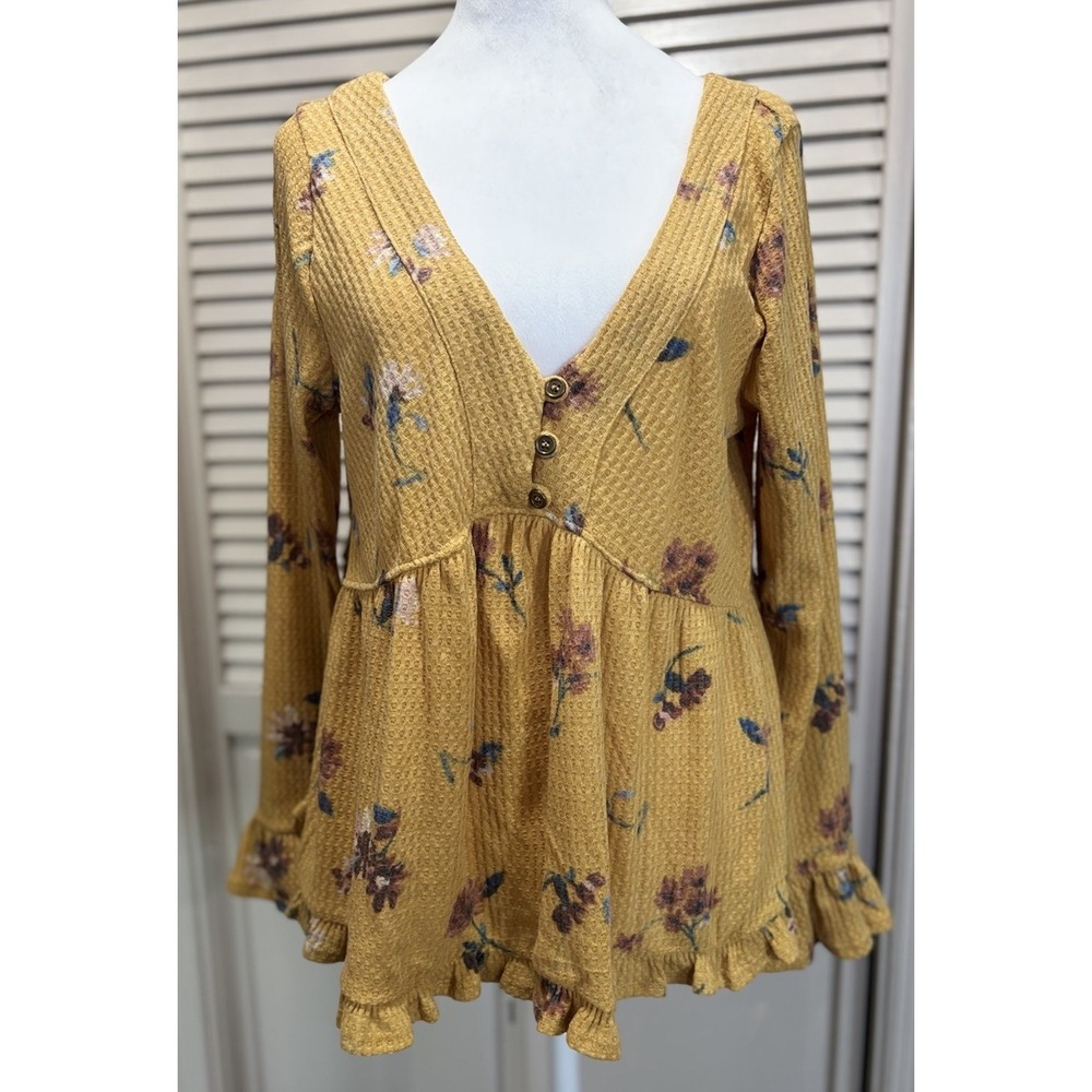 Bloomfield NWT Floral Thermal Long Sleeve Top V Neck Size XL Buttons Ruffle